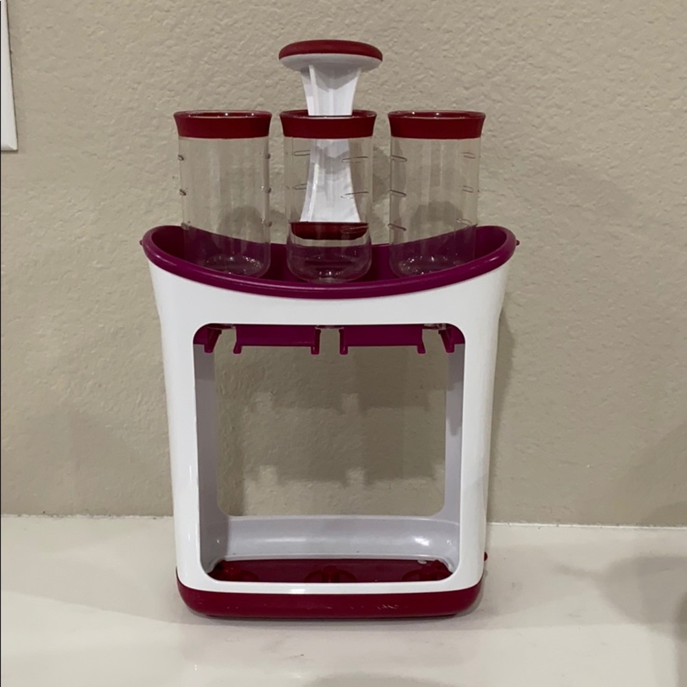 Infantino fresh squeezed station